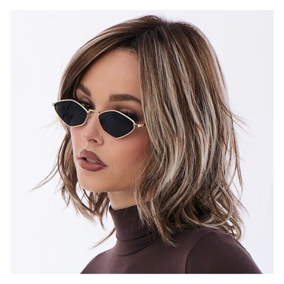 Rene of Paris “Loryn” wig brand new style color Snowy umber New main image 4
